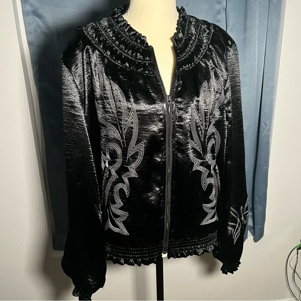 Ariat bomber jacket - Picture 3 of 12